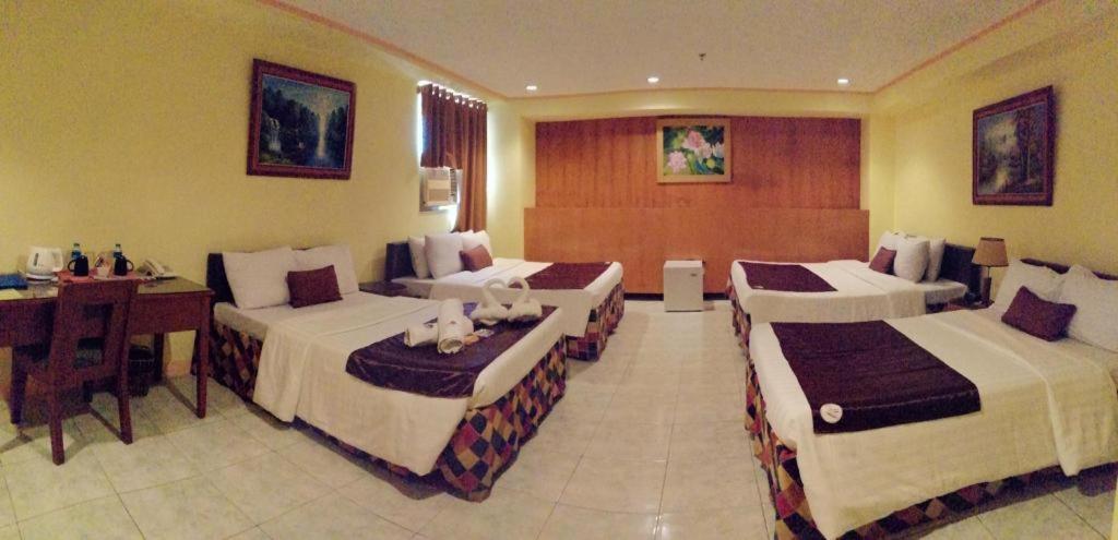 Hotel Asuncion Laoag Extérieur photo