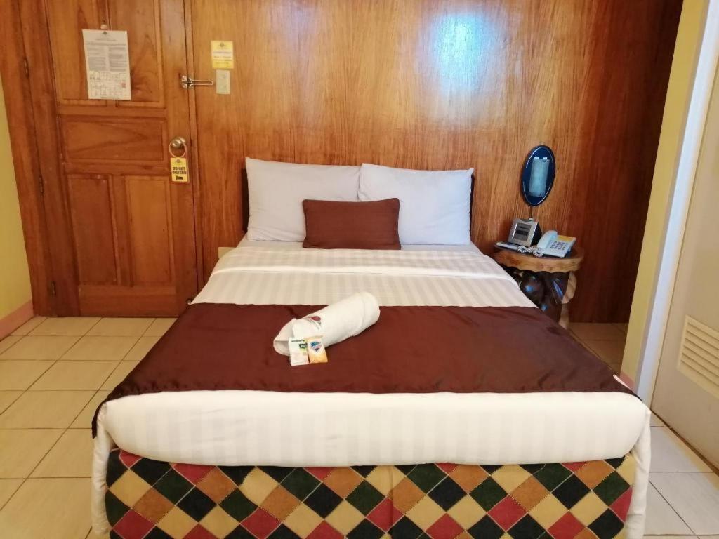 Hotel Asuncion Laoag Extérieur photo